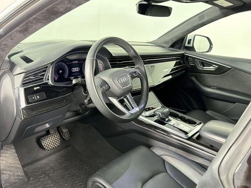 Glacier White Metallic 2019 Audi Q8 3.0T Premium