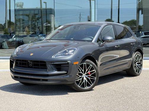 2025 Porsche Macan Base