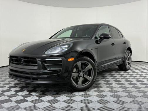 2026 Porsche Macan AWD