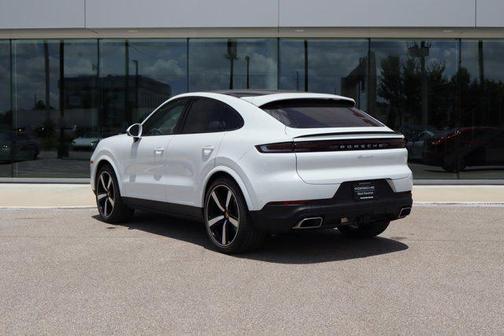 2024 Porsche Cayenne Coupe