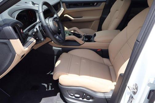 2024 Porsche Cayenne Coupe