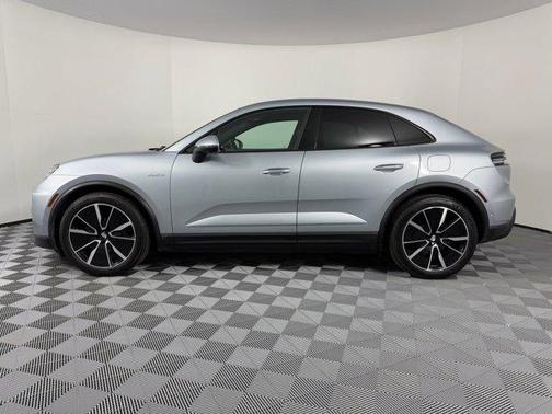 2025 Porsche Macan Electric