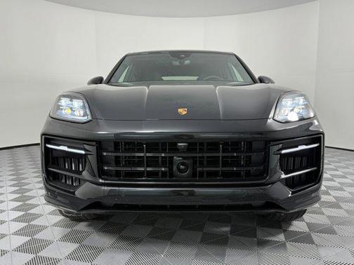 2026 Porsche Cayenne GTS