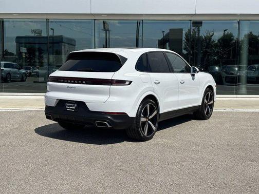 2024 Porsche Cayenne AWD