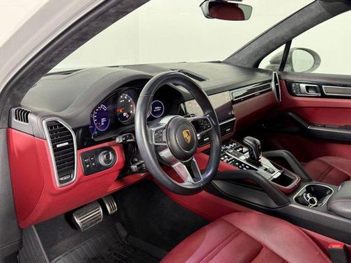 2022 Porsche Cayenne GTS