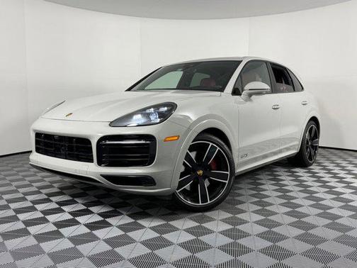 2022 Porsche Cayenne GTS