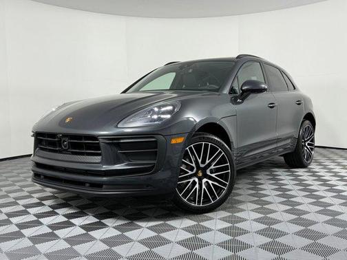 2026 Porsche Macan AWD
