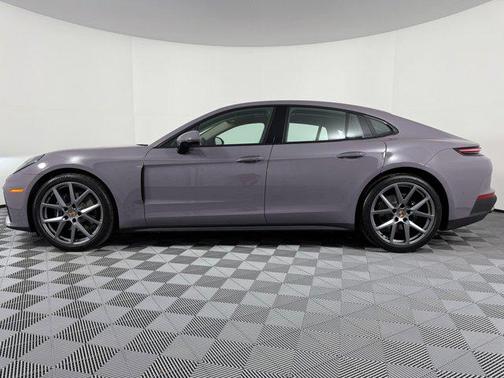 2026 Porsche Panamera 4