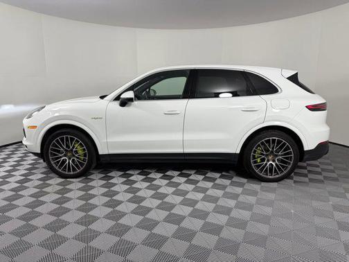 2021 Porsche Cayenne E-Hybrid S
