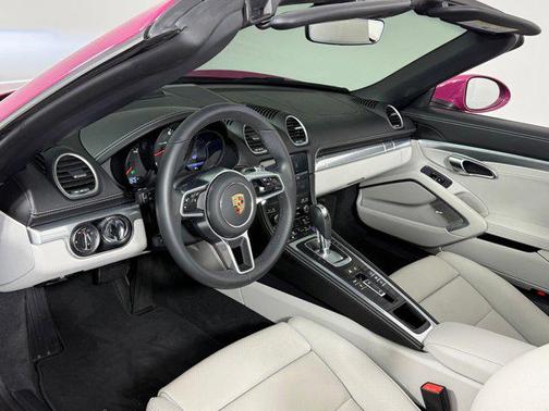 2025 Porsche 718 Boxster Style Edition