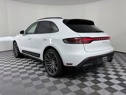 2025 Porsche Macan S