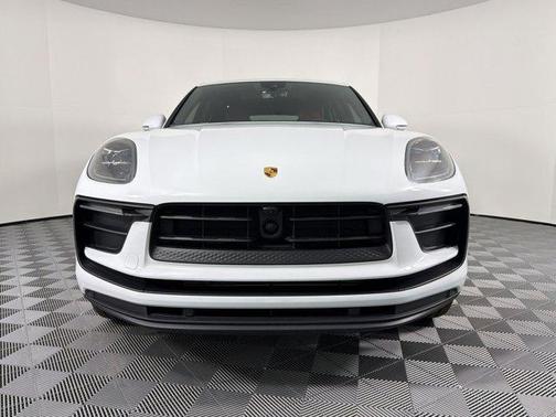 White 2024 Porsche Macan Macan