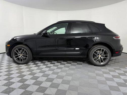 2026 Porsche Macan AWD