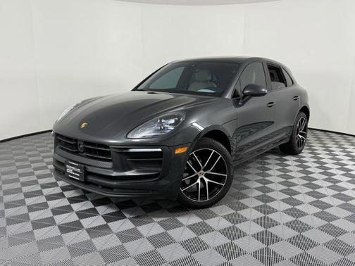 2023 Porsche Macan Base
