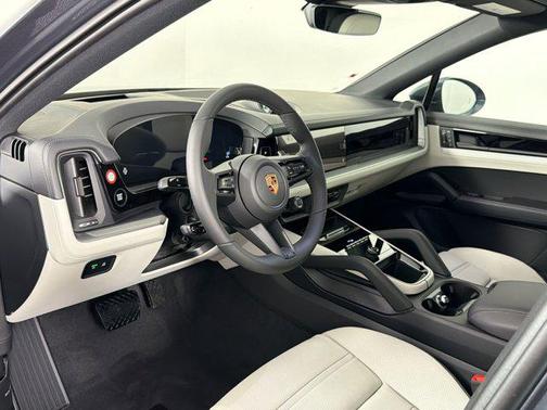 Vanadium Grey Metallic 2026 Porsche Cayenne Cayenne