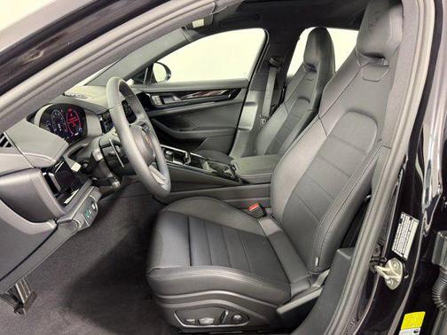 2026 Porsche Panamera 4