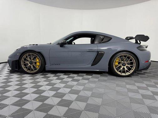 2023 Porsche 718 Cayman GT4 RS