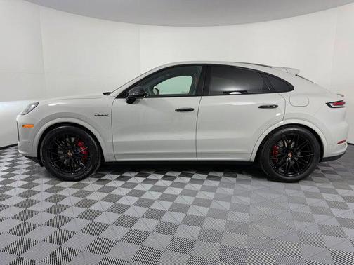 2026 Porsche Cayenne S