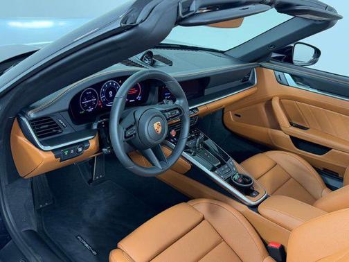 2026 Porsche 911 Carrera 4S Cabriolet