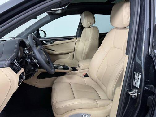 2025 Porsche Macan S