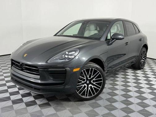 2025 Porsche Macan AWD