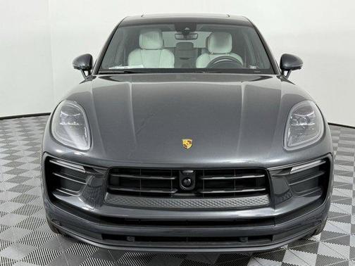 2025 Porsche Macan AWD