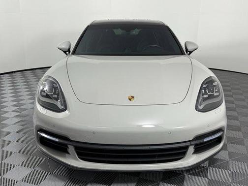 2020 Porsche Panamera 4S