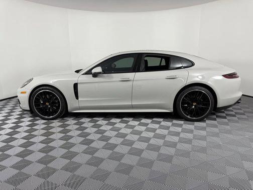2020 Porsche Panamera 4S