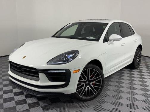 2024 Porsche Macan Base