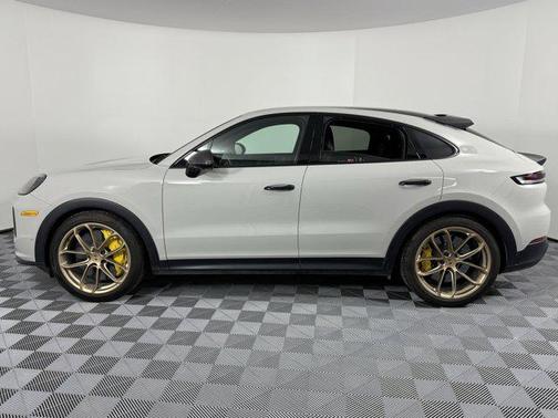 2024 Porsche Cayenne Turbo GT
