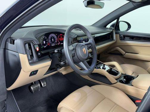 2025 Porsche Cayenne S