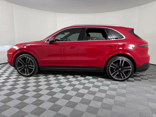 2023 Porsche Cayenne S