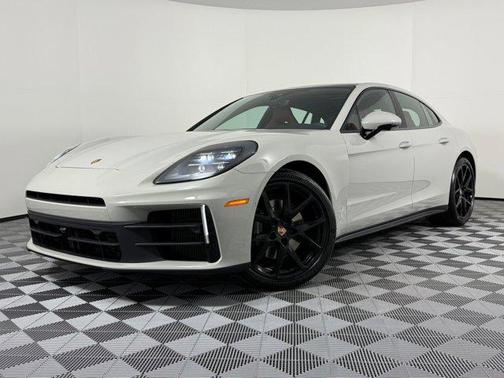 2026 Porsche Panamera RWD