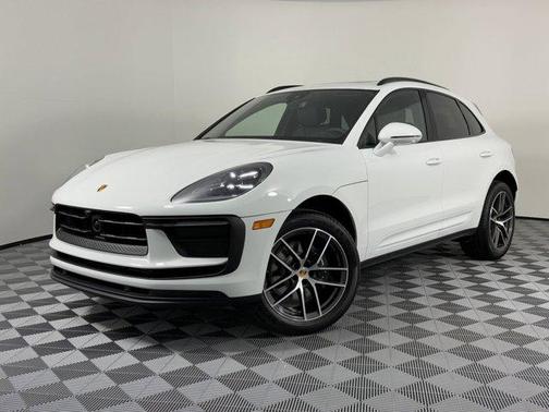 2026 Porsche Macan AWD