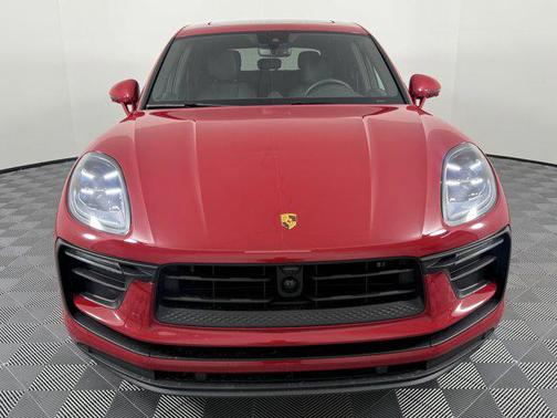 2025 Porsche Macan AWD