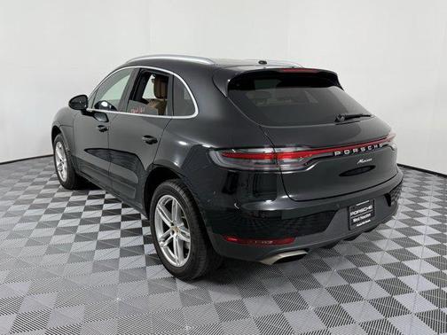 2021 Porsche Macan Base