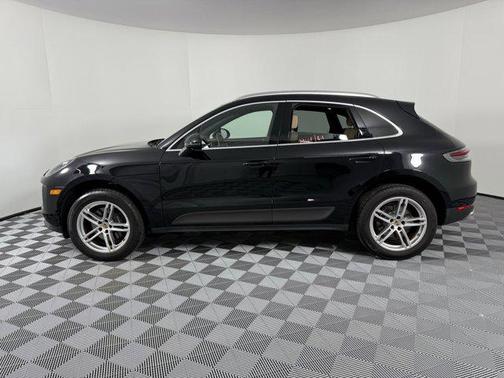 2021 Porsche Macan Base