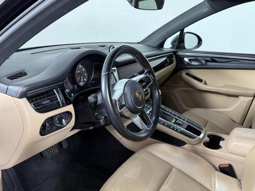 2021 Porsche Macan Base