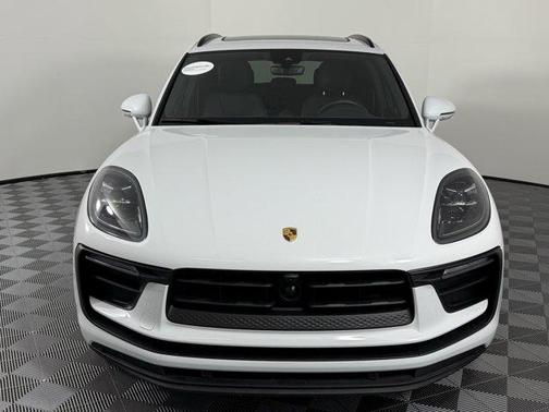 2024 Porsche Macan Base