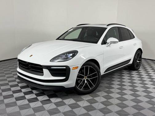 2024 Porsche Macan Base