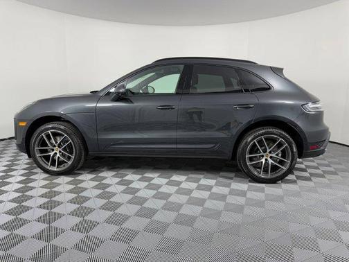2026 Porsche Macan AWD