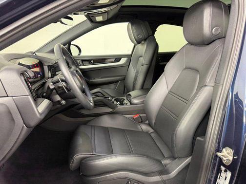 2025 Porsche Cayenne Coupe