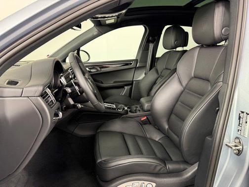 2026 Porsche Macan T