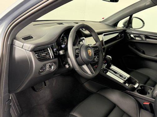 2026 Porsche Macan T