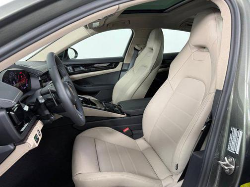 2026 Porsche Panamera RWD