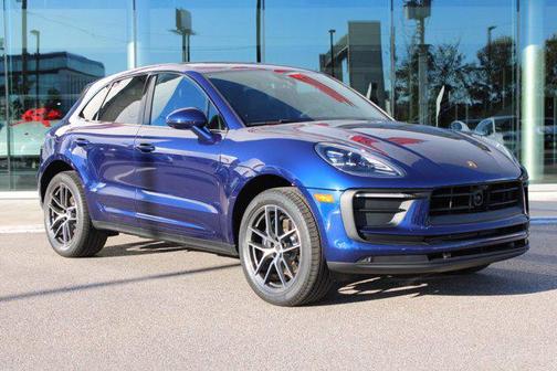 2025 Porsche Macan Base