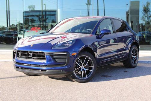 2025 Porsche Macan Base
