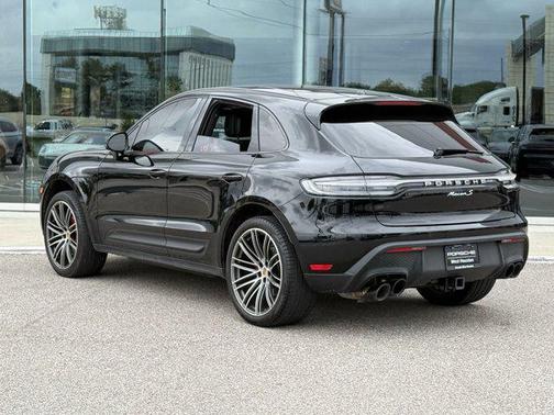 2023 Porsche Macan Base