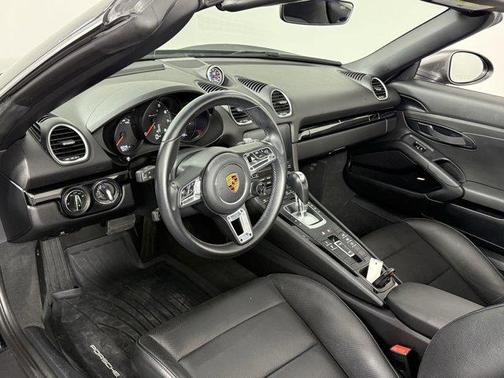 2021 Porsche 718 Boxster T