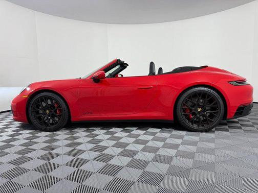 2024 Porsche 911 Carrera 4 GTS